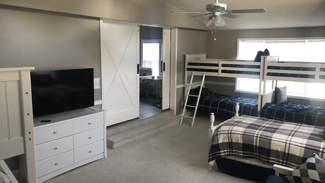 Photo of Bedroom in Town Bank