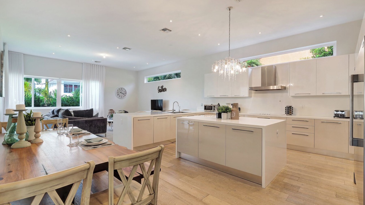 Photo of Kitchen in Hollywood Lakes