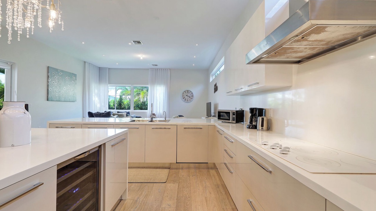 Photo of Kitchen in Hollywood Lakes