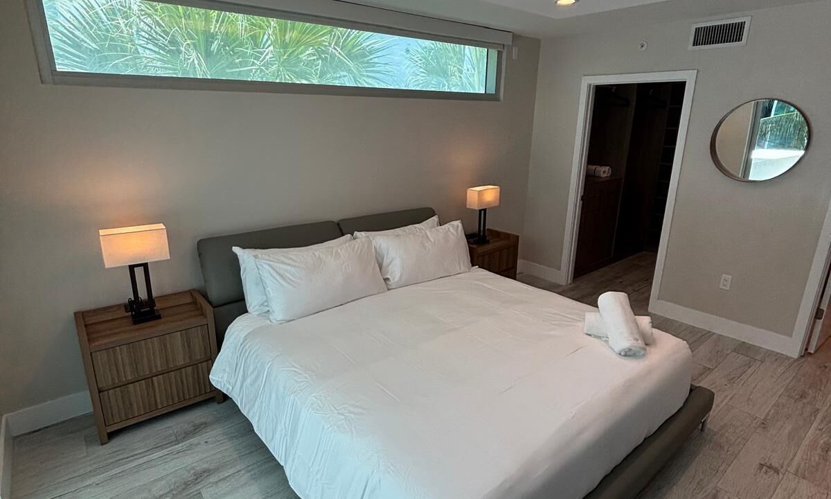 Photo of Bedroom in Bay Harbor Islands