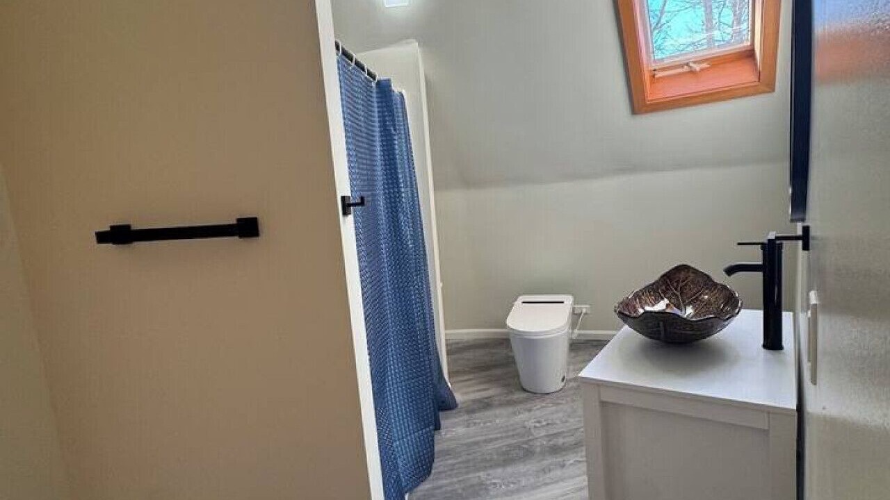Photo of Bathroom in Acra