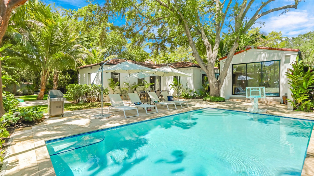Photo of Outdoor in Miami Shores