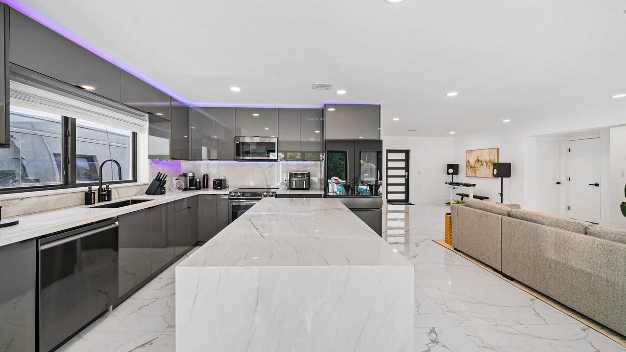 Photo of Kitchen in Golden Glades