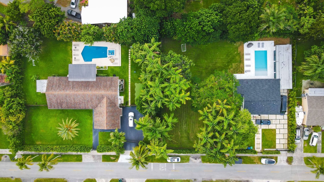 Photo of Outdoor in Golden Glades