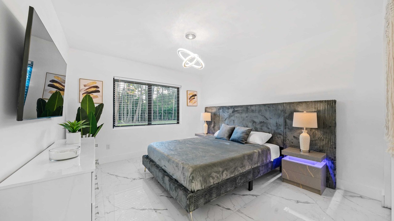 Photo of Bedroom in Golden Glades