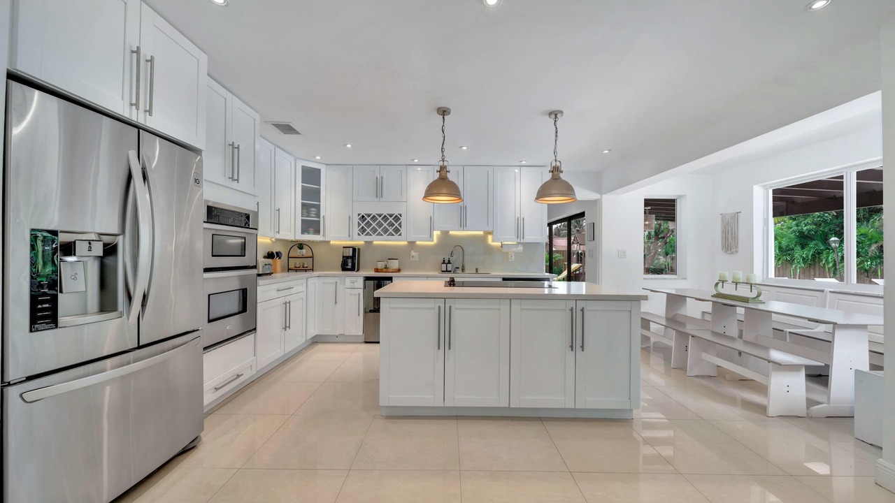 Photo of Kitchen in Golden Glades