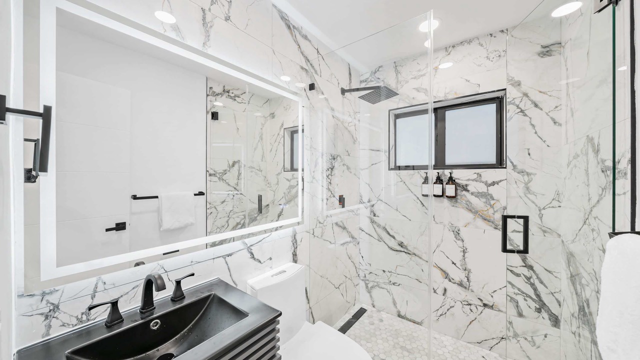 Photo of Bathroom in Golden Glades