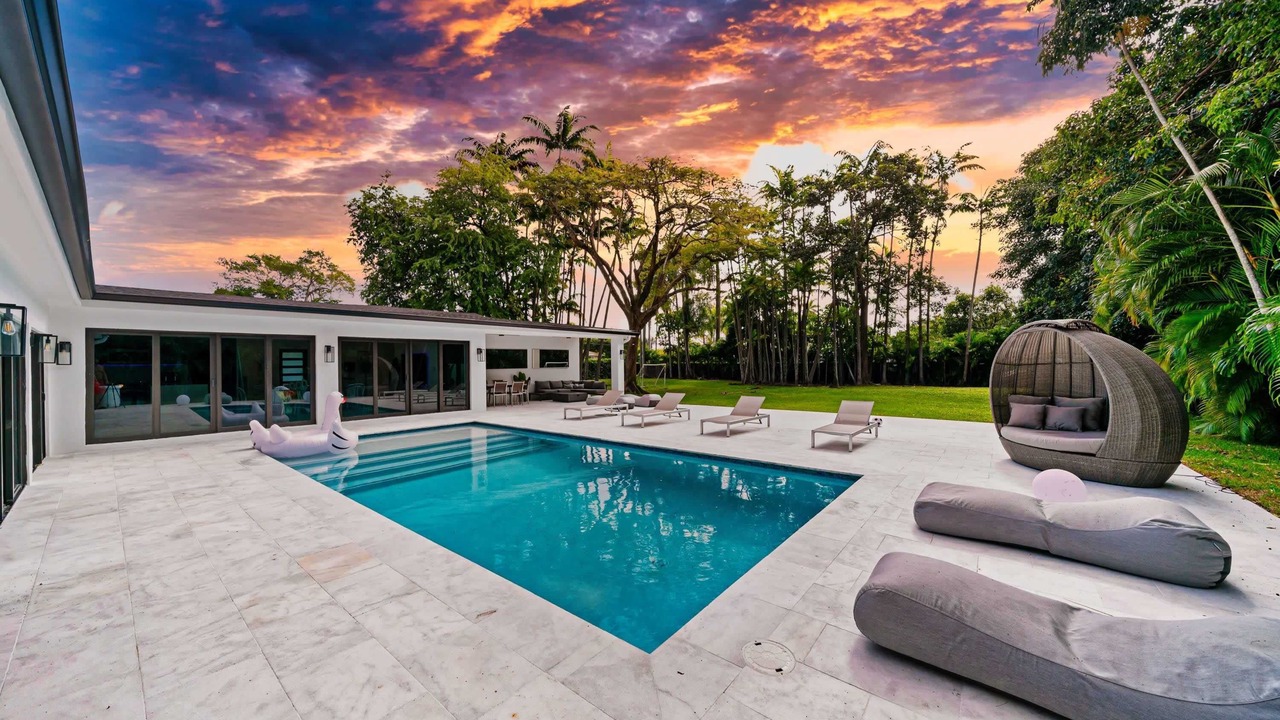 Photo of Outdoor in Golden Glades
