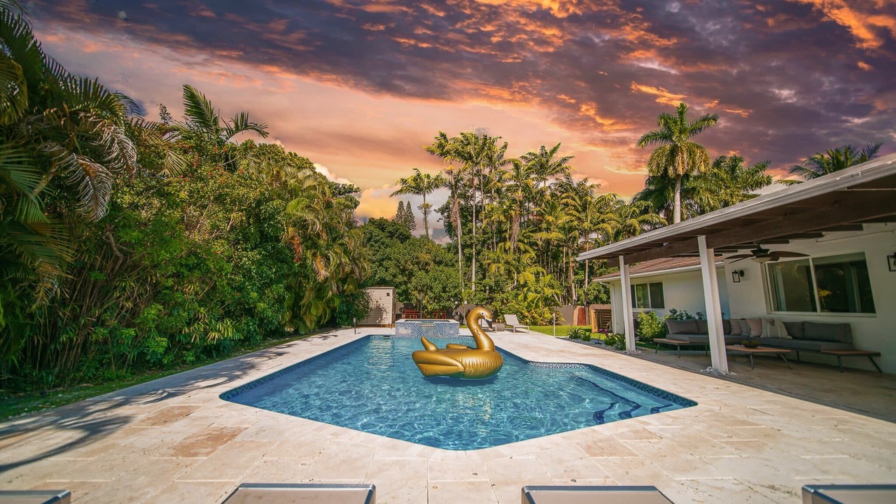 Photo of Outdoor in Golden Glades