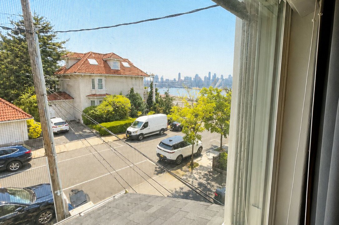 Photo of Others in Weehawken