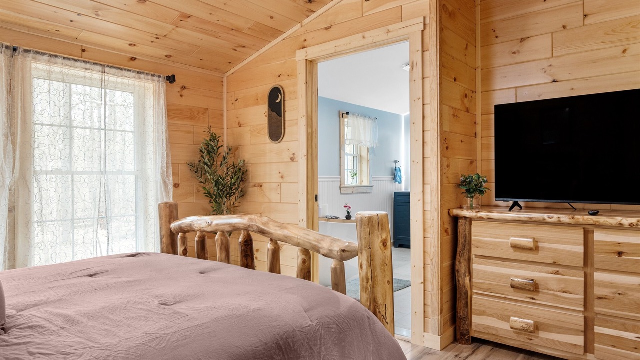 Photo of Bedroom in West Oneonta