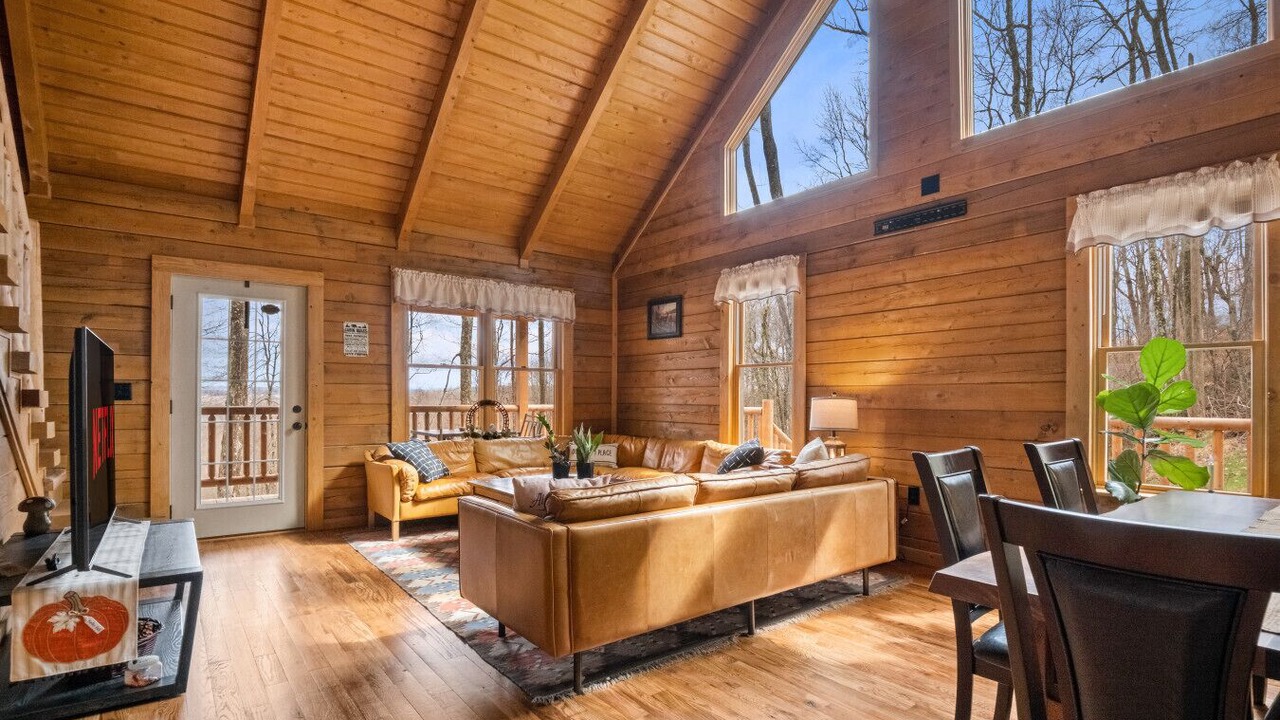 Photo of Livingroom in Summersville