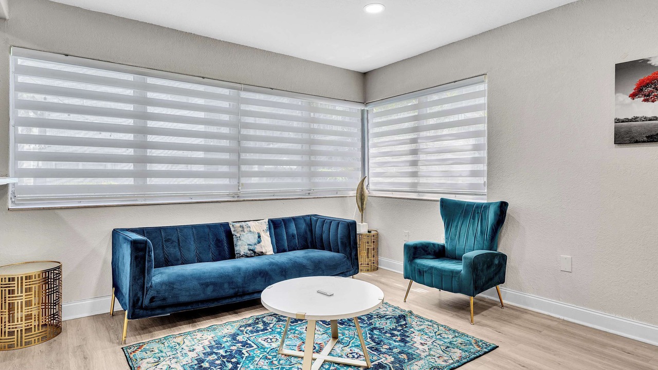 Photo of Livingroom in Bay Harbor Islands