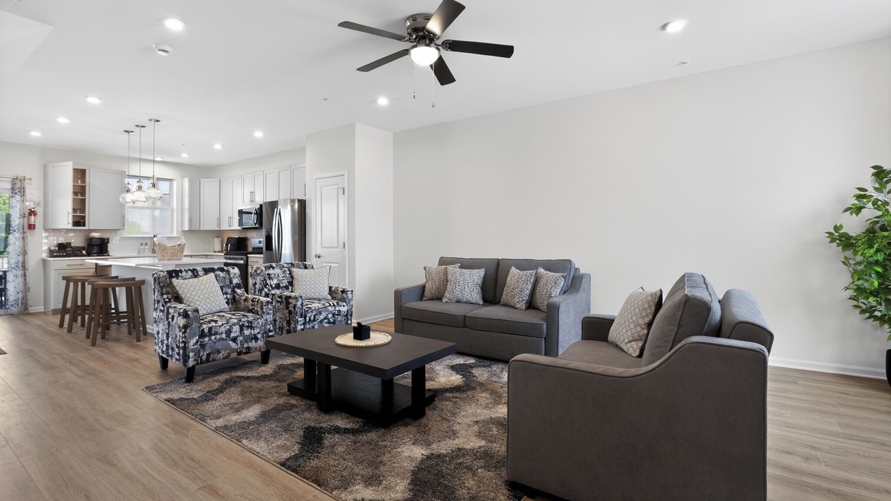 Photo of Livingroom in Algonquin