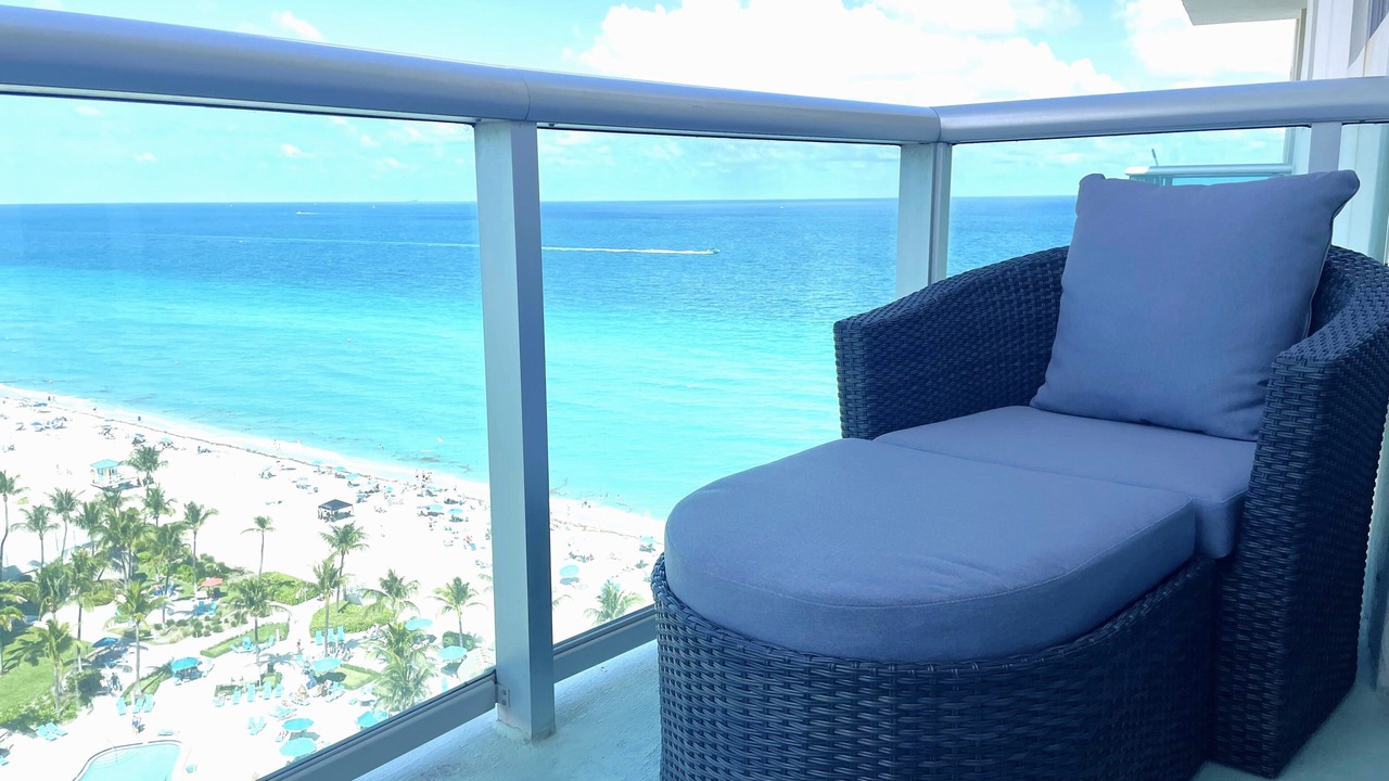 Photo of Patio Balcony in Hollywood South Central Beach