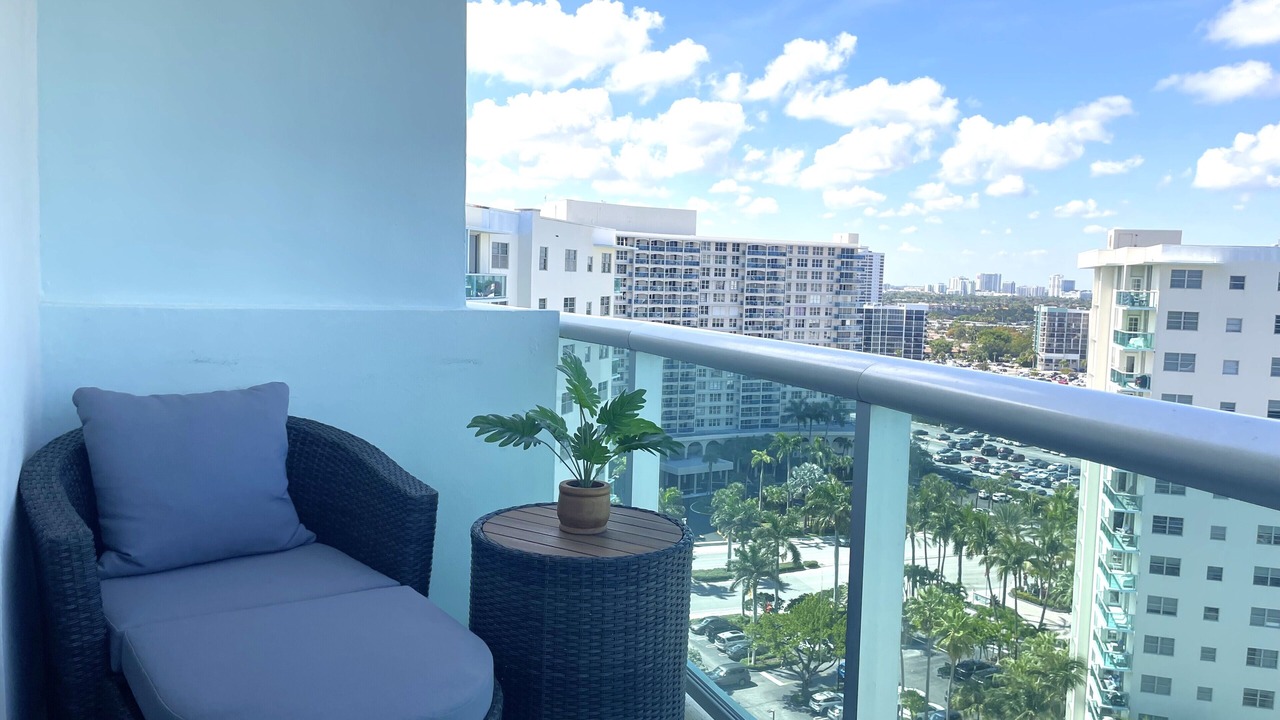 Photo of Patio Balcony in Hollywood South Central Beach