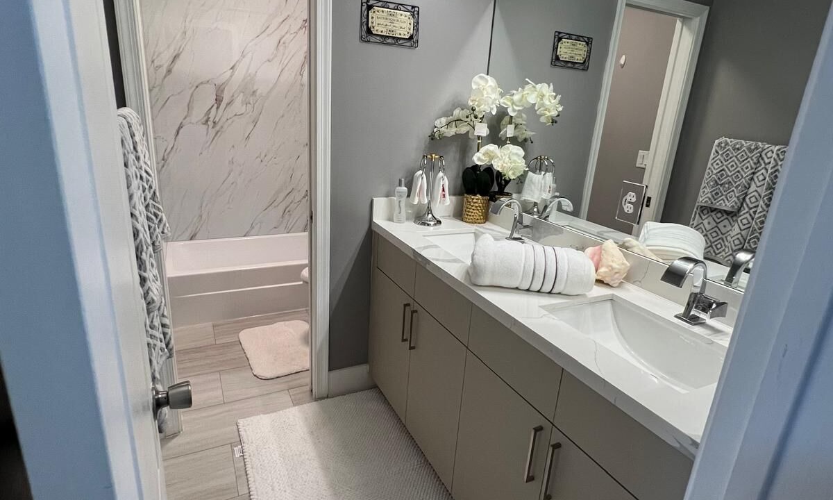 Photo of Bathroom in Miami Gardens
