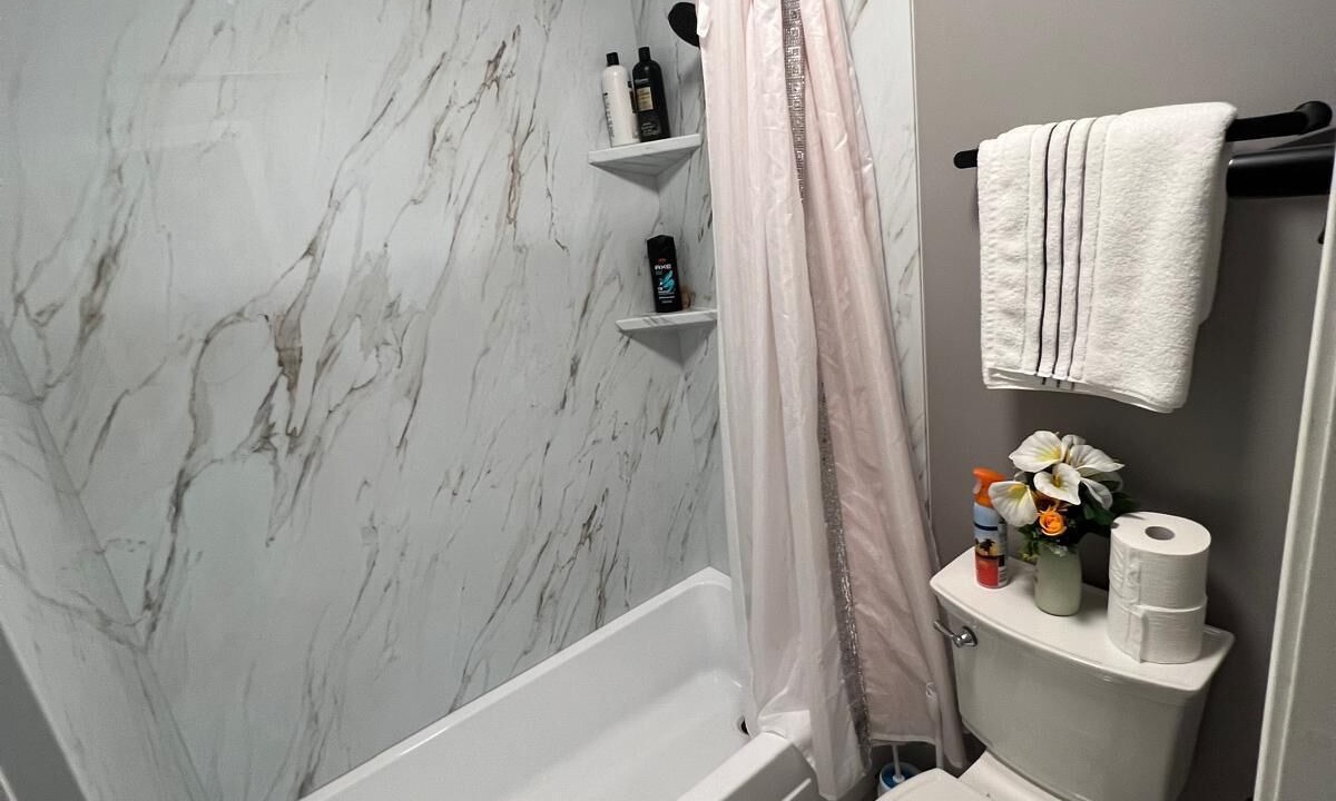 Photo of Bathroom in Miami Gardens