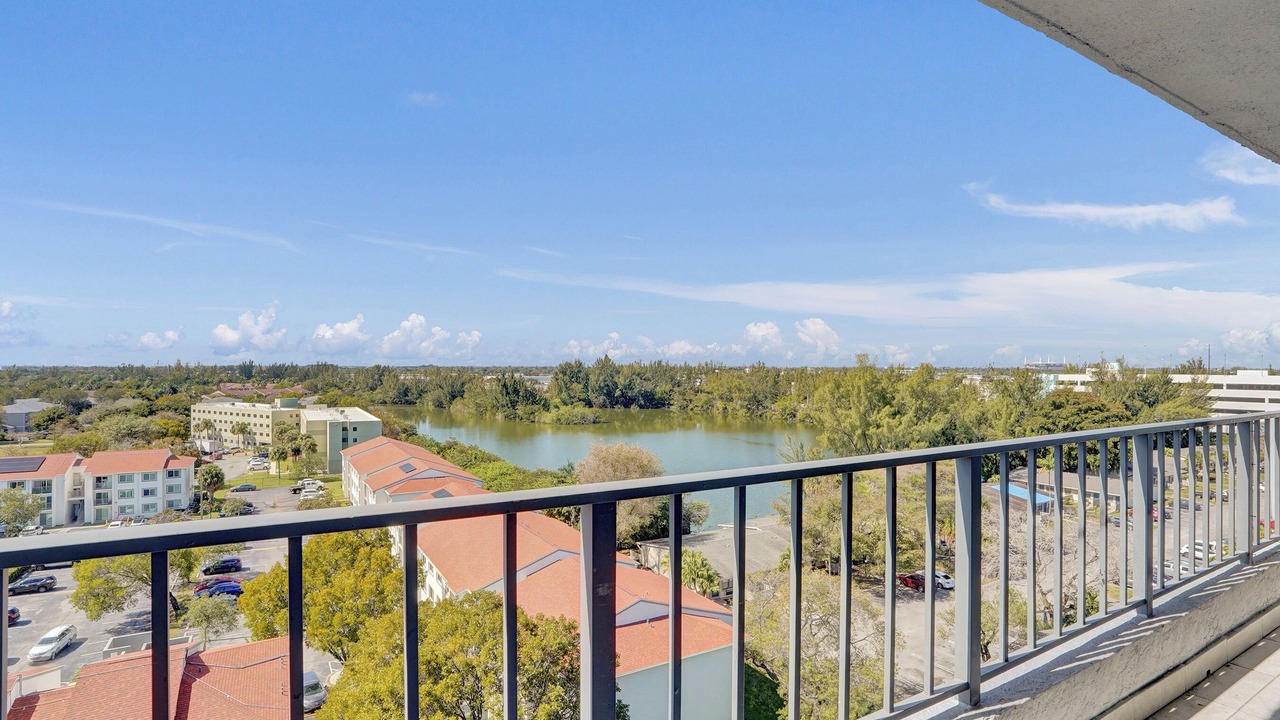 Photo of Outdoor in Golden Glades