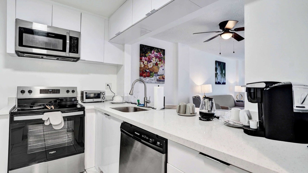 Photo of Kitchen in Golden Glades