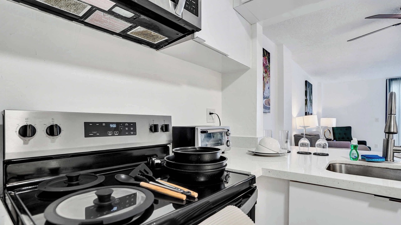Photo of Kitchen in Golden Glades