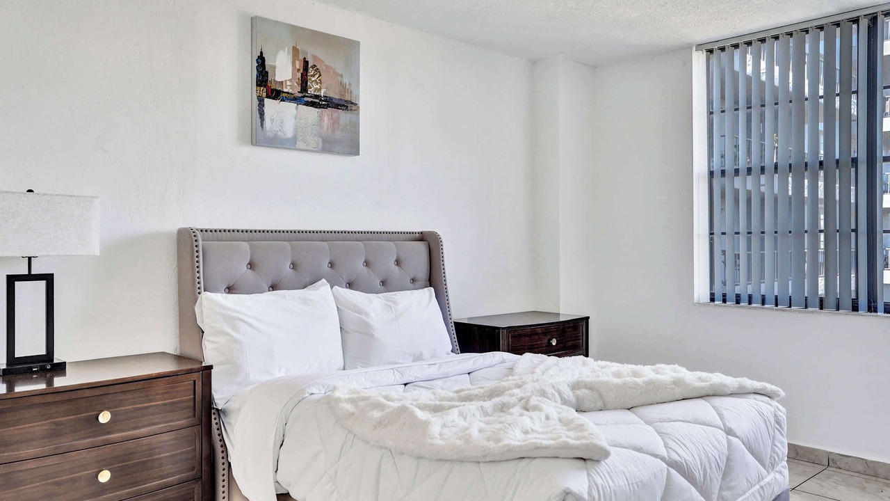 Photo of Bedroom in Golden Glades