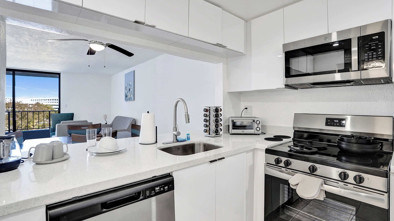 Photo of Kitchen in Golden Glades