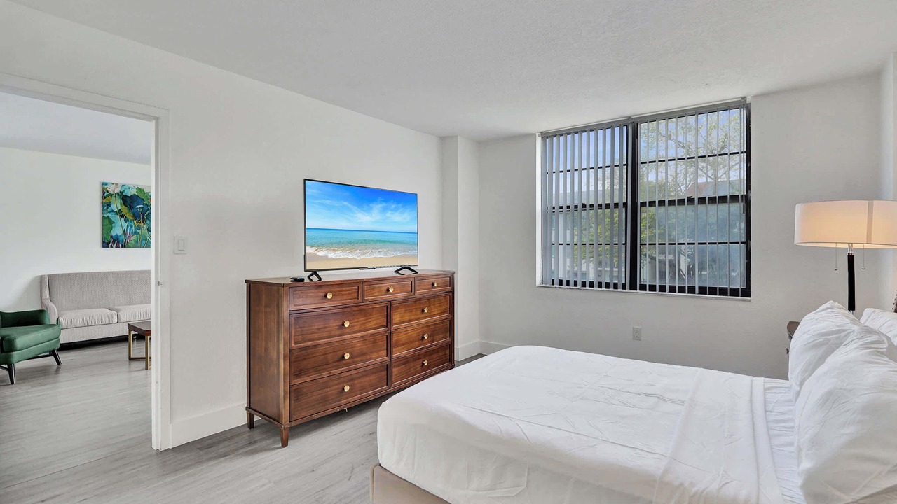 Photo of Bedroom in Golden Glades