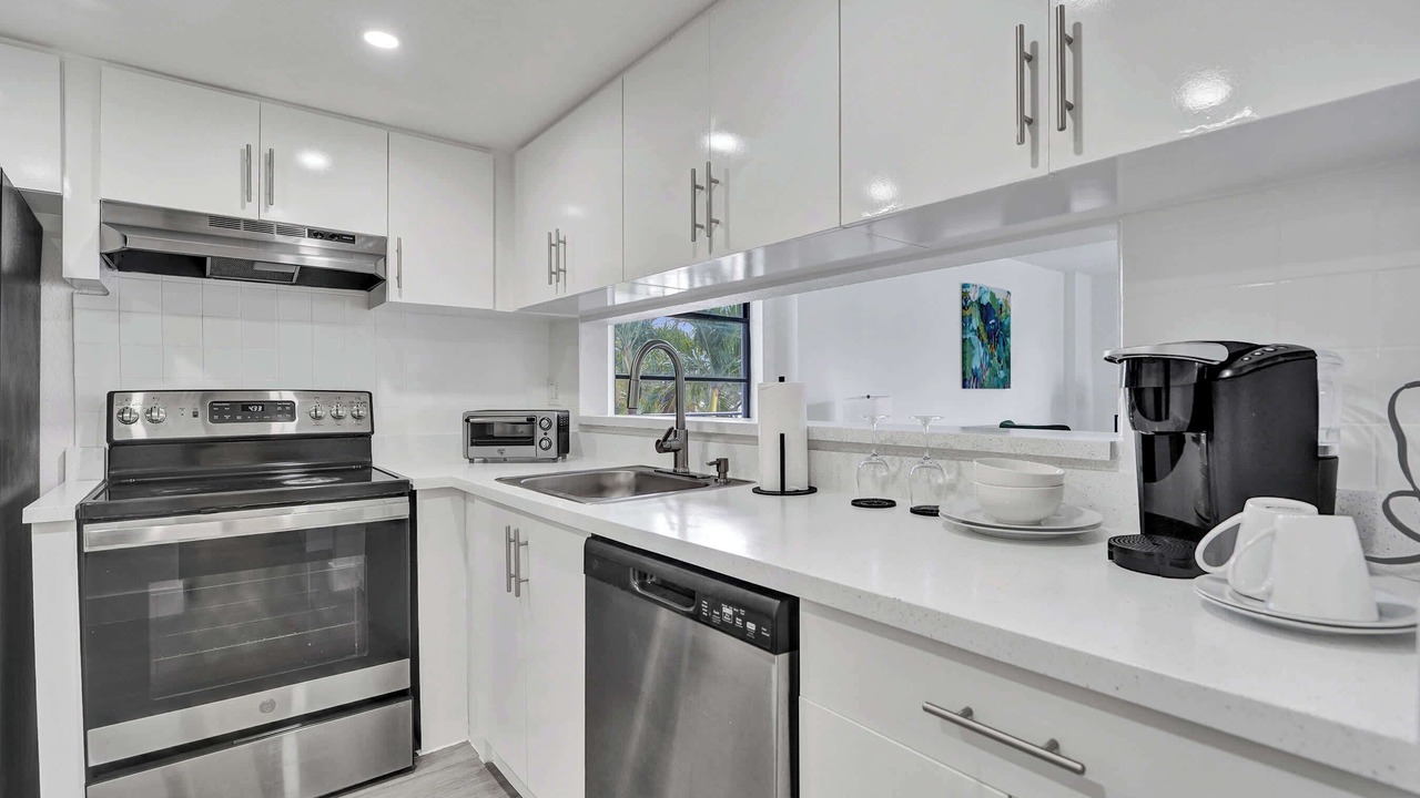 Photo of Kitchen in Golden Glades