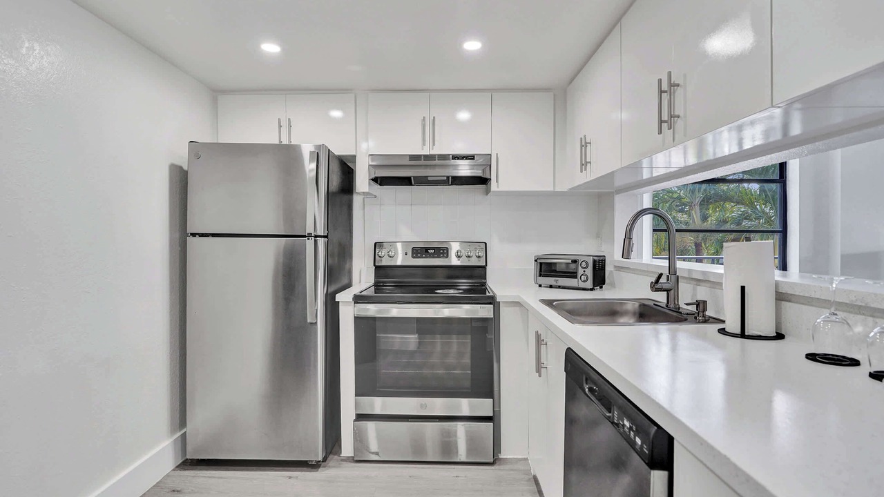 Photo of Kitchen in Golden Glades