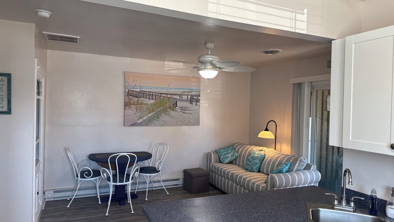 Photo of Livingroom in Long Neck