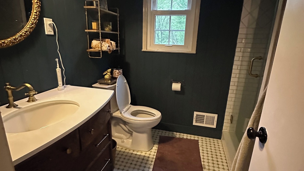 Photo of Bathroom in Martinsville