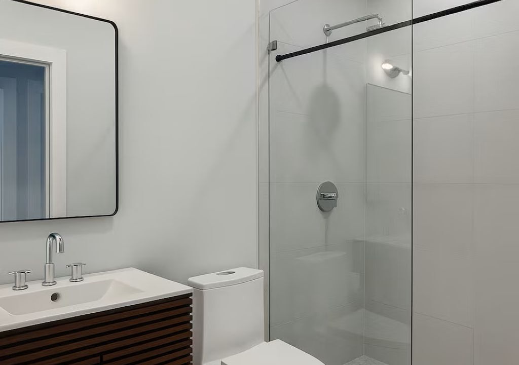 Photo of Bathroom in Allapattah