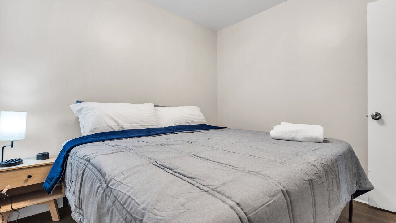 Photo of Bedroom in Seaside Heights