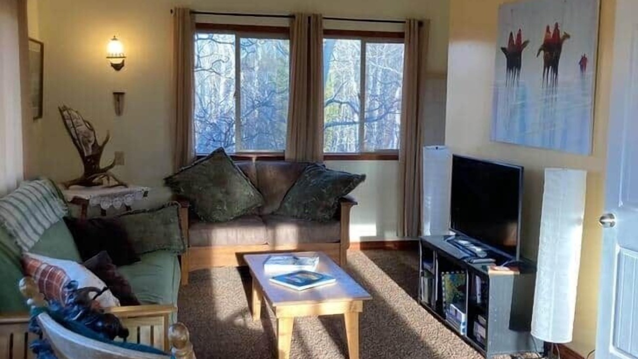 Photo of Livingroom in East Glacier Park