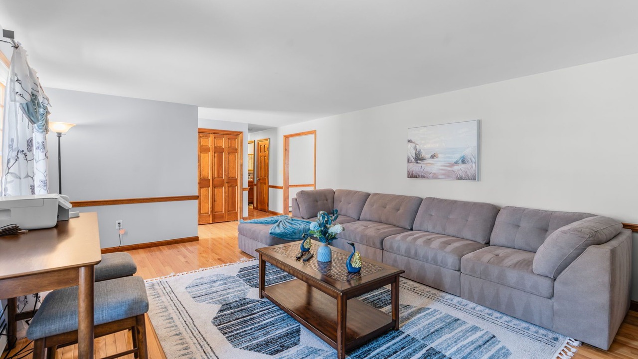 Photo of Livingroom in Yarmouth Port