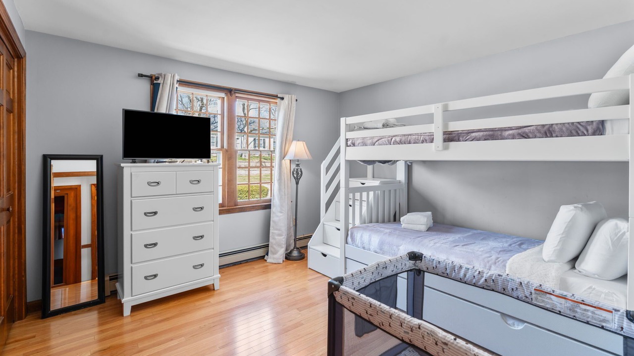 Photo of Bedroom in Yarmouth Port
