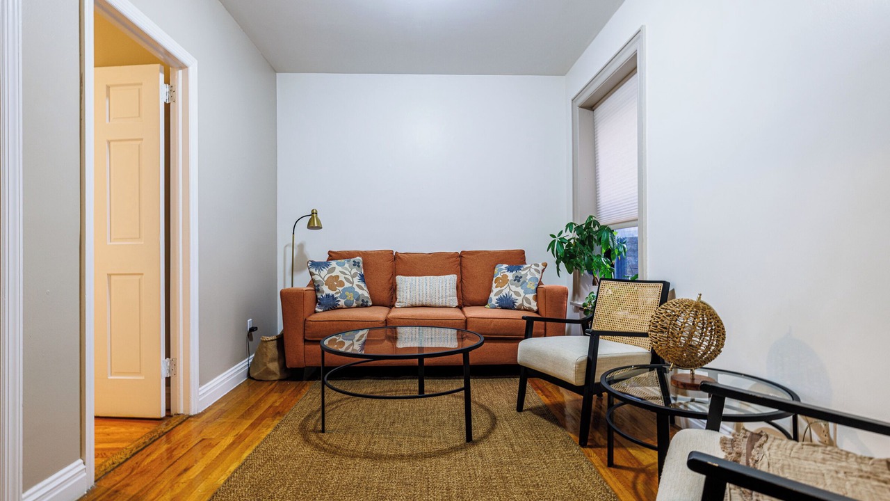Photo of Livingroom in Manhattan Valley