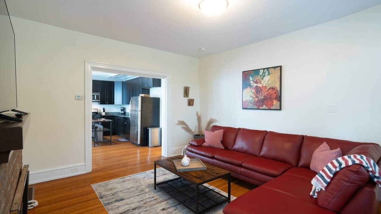Photo of Livingroom in Foxcroft Square