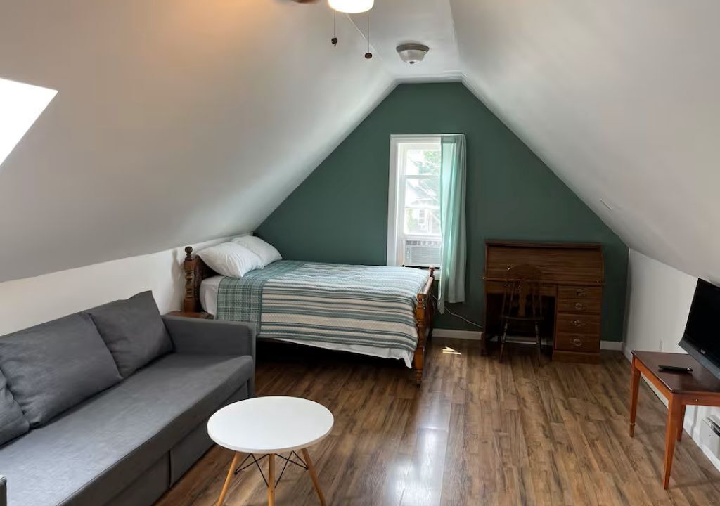 Photo of Bedroom in Albany