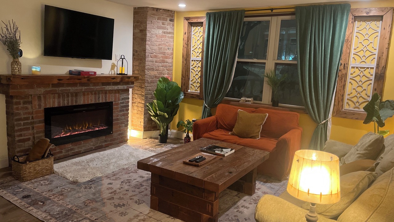 Photo of Livingroom in Downtown Albany