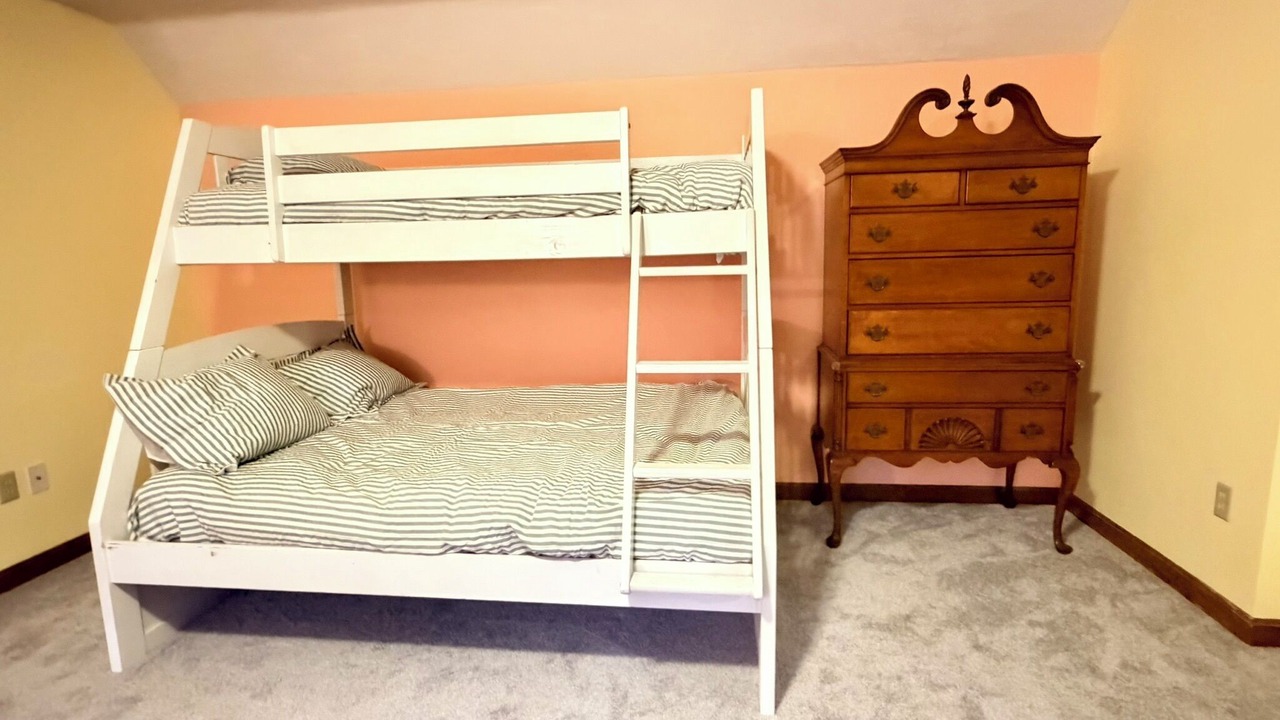Photo of Bedroom in Yarmouth Port