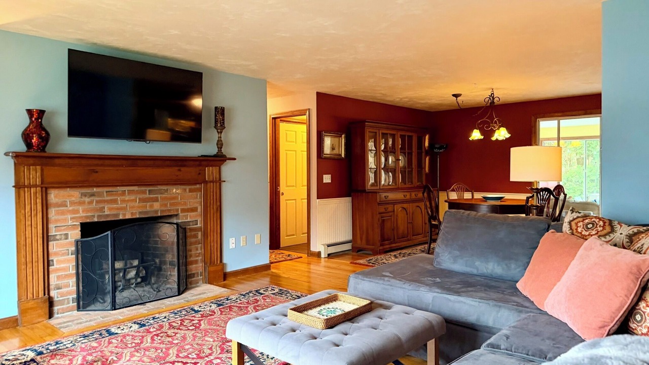 Photo of Livingroom in Yarmouth Port