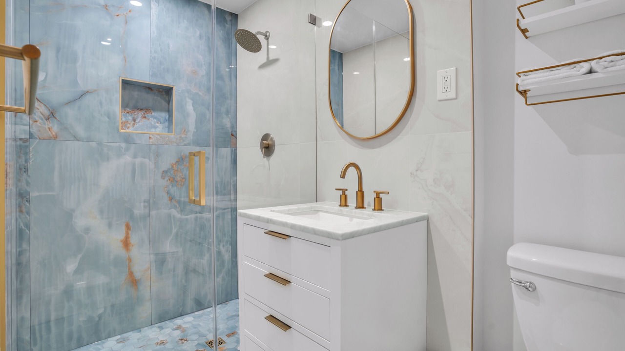 Photo of Bathroom in Lake Ridge