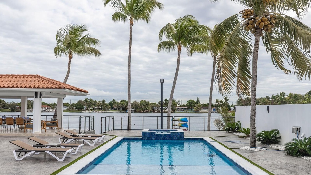 Photo of Outdoor in Hialeah
