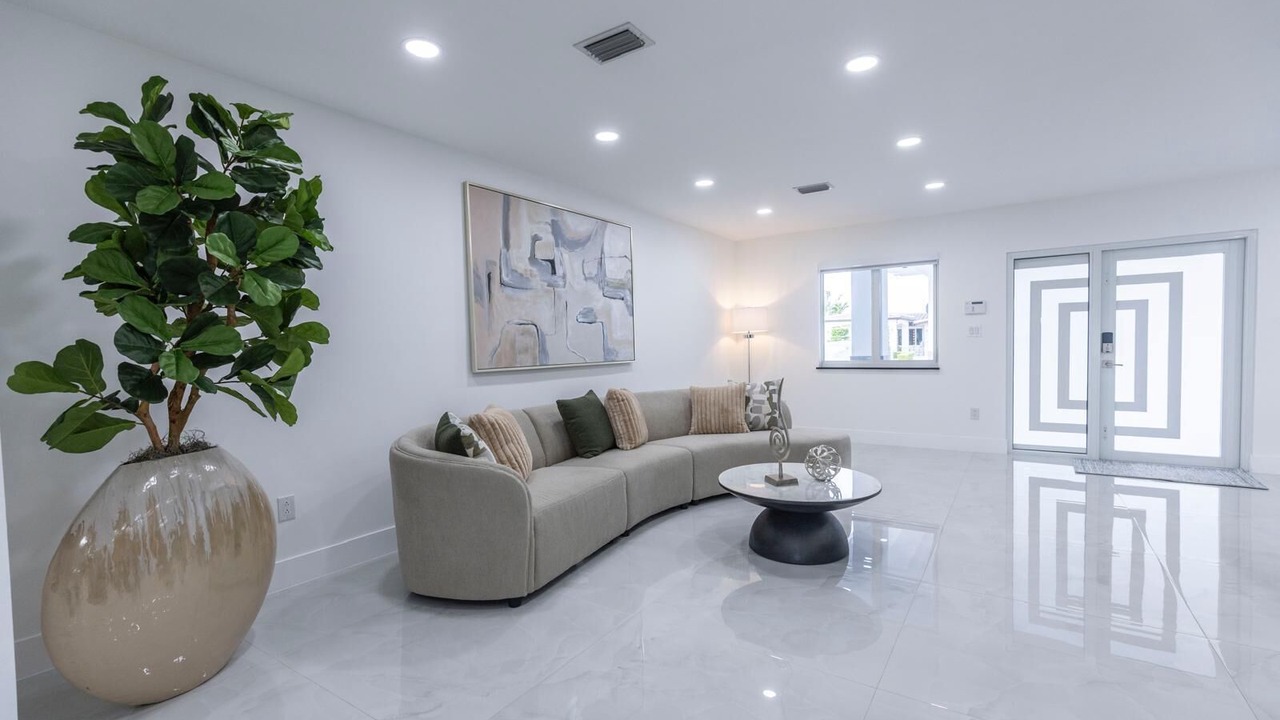 Photo of Livingroom in Hialeah