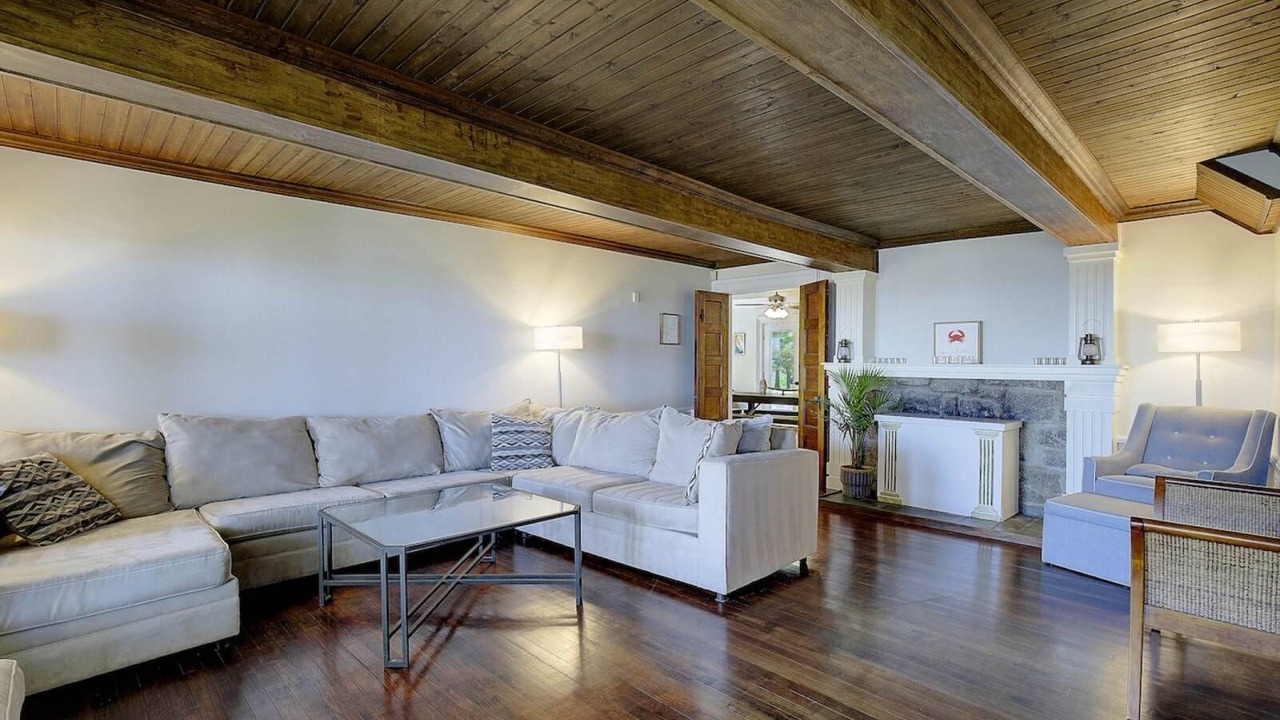 Photo of Livingroom in North Beach