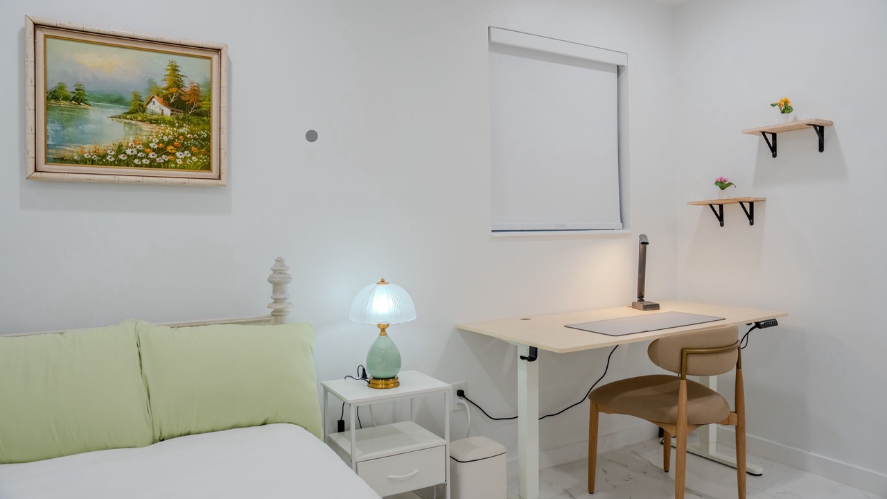 Photo of Bedroom in Pembroke Pines