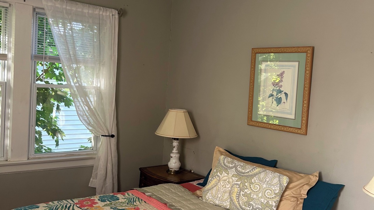 Photo of Bedroom in Cleveland