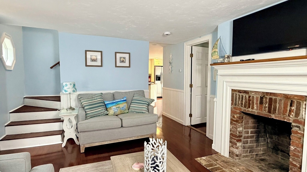 Photo of Livingroom in Bass River
